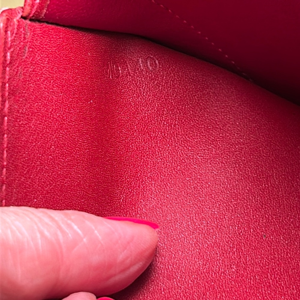 Authentic Louis Vuitton Red Vernis Wallet - Picture 17 of 17